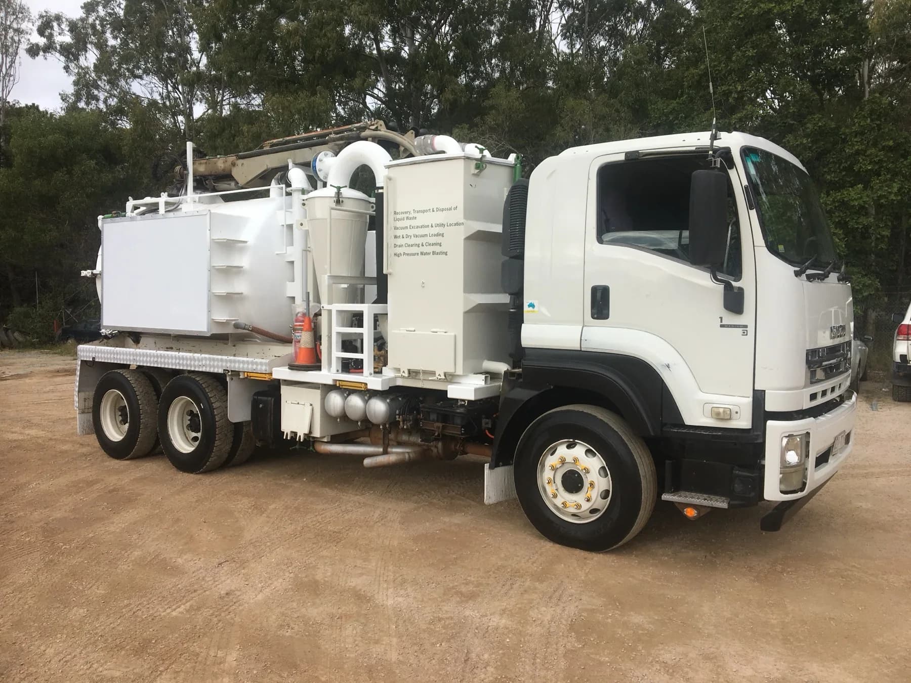 VACIT VAC 021TTF Isuzu vacuum excavation truck